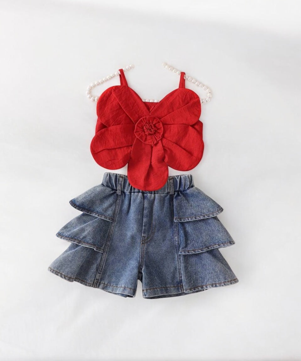 Flower Top with frouns jeans                          هذا المنتج تسليم بعد 10-3-2025