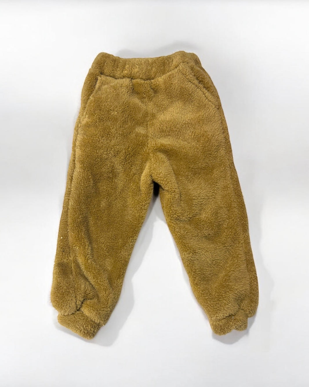 Outlet fur pants